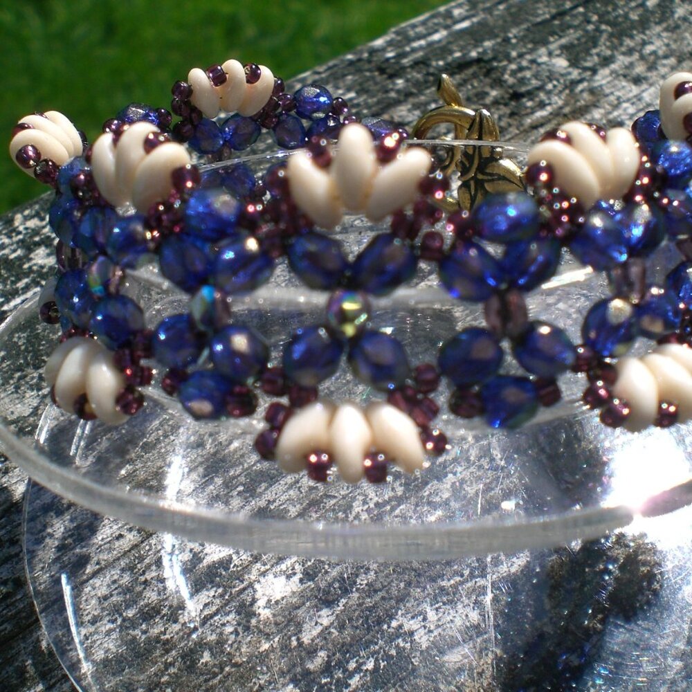 Ultramarine Halo Flutter Bracelet and Earrings Jewelry Set